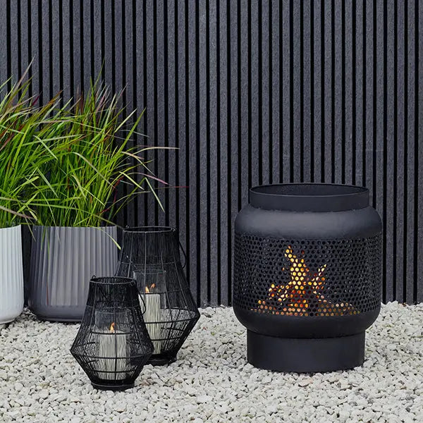 If you’re ready to enjoy the extra hours of daylight but the temperatures are too cool, then the Ivyline Tall Buttermere basket fire pit will warm your twilight evenings. Ivyline RRP £249.99 - The Gardening Club Extra Price ONLY £59.99